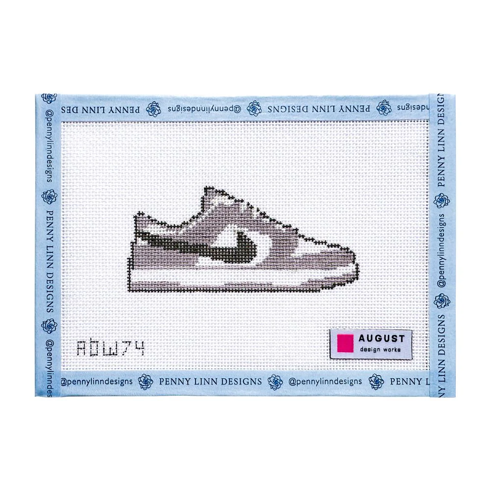 Nike Dunk Sneakers - Image 4